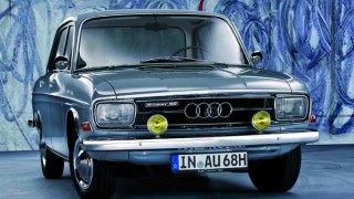 アウディ F103 (’65-’72):戦後初めてアウディの車名が与えられたモデル