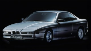 BMW 8シリーズ (E31 ’90-’99):6シリーズの後継モデルとして登場した高級クーペ