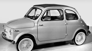 フィアット(NUOVA)500 (2代目 ’57-’77):合理的な設計と低価格によりベストセラーに