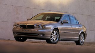 ジャガー Xタイプ (’01-’08):ジャガー初のDセグメント車として誕生