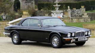 ジャガーXJ (シリーズⅡ ’73-’79):アメリカの安全基準改正に適合し、クーペも用意