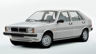 ランチア デルタ (初代 ’79-’95):ヨーロッパ・カーオブザイヤー受賞のヒット作