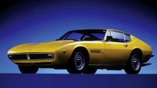 マセラティ ギブリ (初代 ’66-’73):V8エンジン搭載の2シーター・スーパースポーツ