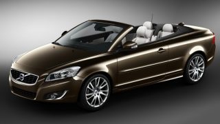 ボルボ C70 (2代目 ’05-’13):電動メタルトップ採用のクーペカブリオレに変貌