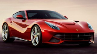 フェラーリ F12ベルリネッタ (’12-):599GTBフィオラノから更に高性能化が図られた新型GT