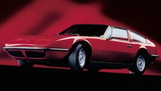 マセラティ インディ (’69-’76):ギブリの4シーターバージョンとしてデビュー
