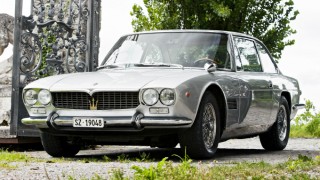 マセラティ メキシコ (’66-’73):V8エンジンを搭載する高性能グランツーリスモ