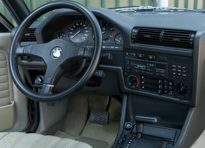 BMW 325e sedan 1983