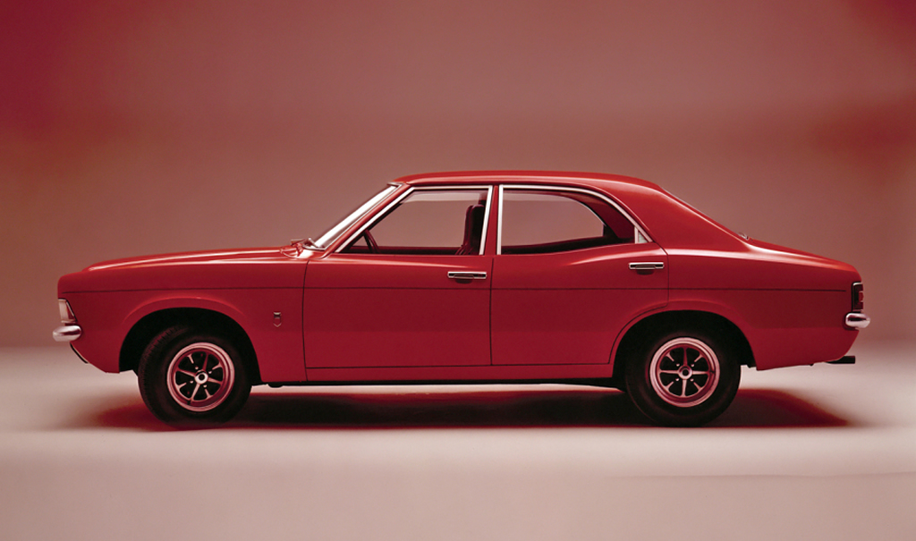 フォード コーティナ (Mk3 1970-1976)：スタイリングや足回りを一新 