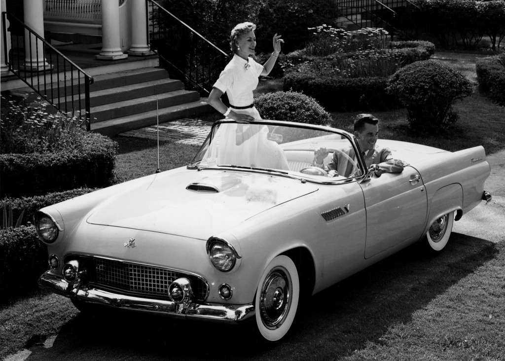 フォード サンダーバード (初代 1954-1957)：イメージリーダー的高級 