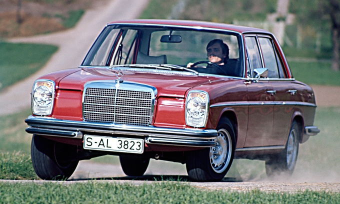 メルセデス・ベンツ W114 1967