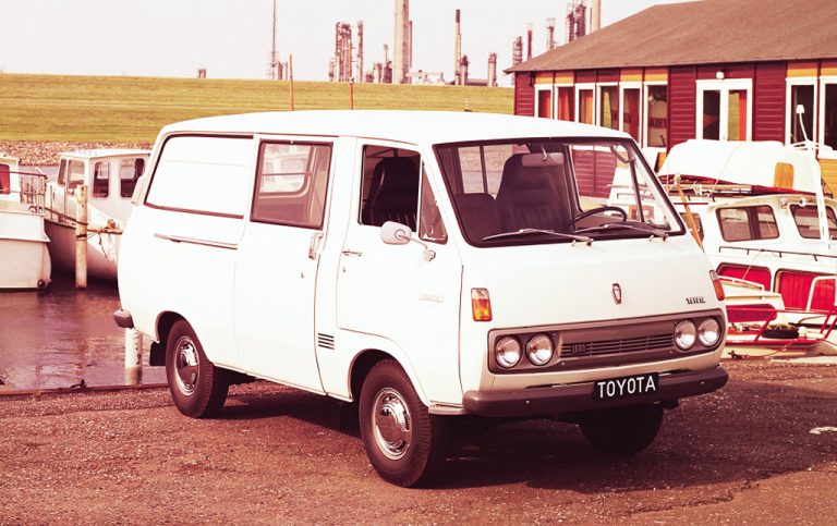 Toyota hiace 1967