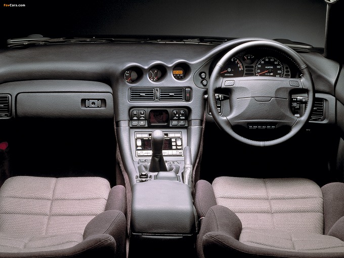 出典：favcars.com 三菱 GTO '90