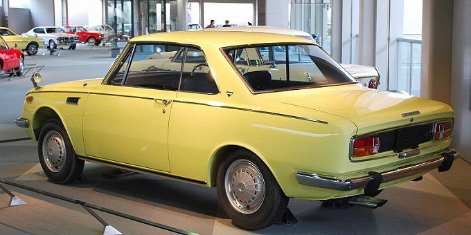 トヨタ 1600GT '67 (出典:wikipedia.org) 