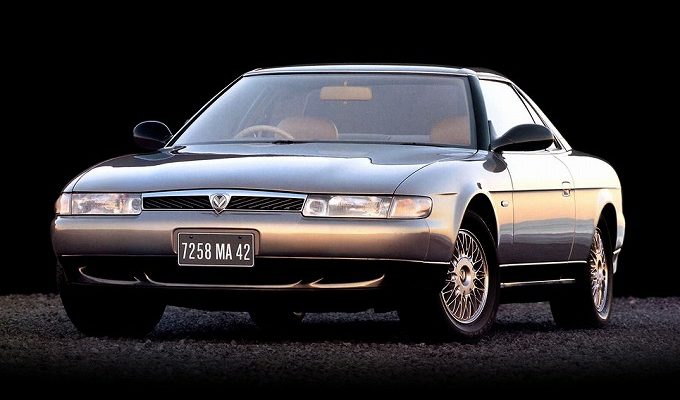 ユーノス コスモ (4代目 JC 1990-1996):3ローターターボを搭載。贅沢を極めたREクーペ