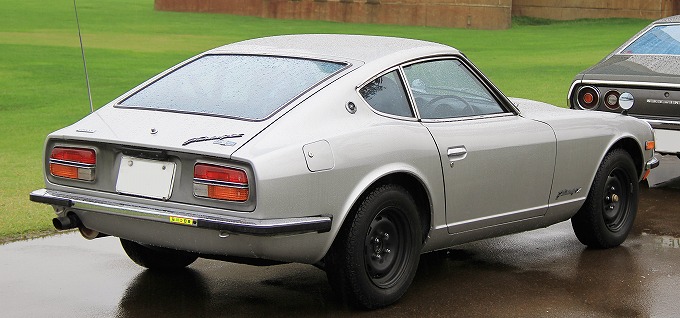 日産 フェアレディZ (初代 S30/S31 1969-1978)：廉価な割に高性能。頑丈なL型エンジン。伝説のZ-car | ビークルズ